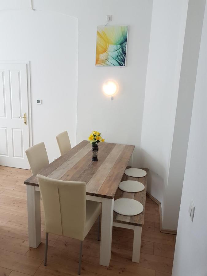 Sobieski Town Apartments Вена Экстерьер фото