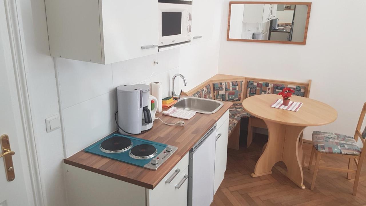 Sobieski Town Apartments Вена Экстерьер фото
